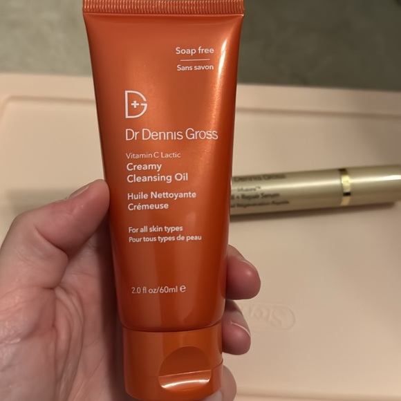 Dr. Dennis gross creamy cleansing oil and fill & repair serum duo - NEW - Picture 3 of 4
